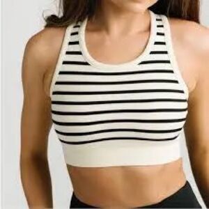 Zyia “Monique” sports bra, Large (cream/black)